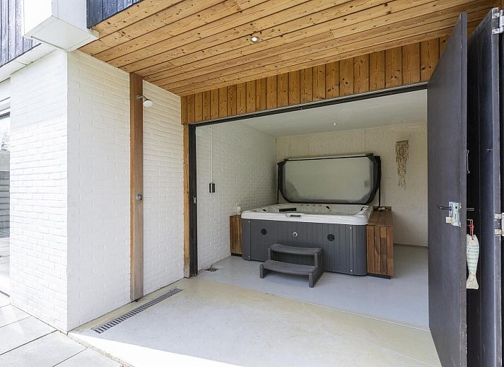 Unterkunft 4504261 - Ferienhaus Noordzeekust - Garnekuul 6 | Jacuzzi | 8 Pers