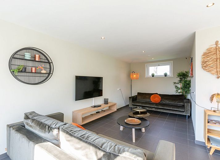 Unterkunft 4504261 - Ferienhaus Noordzeekust - Garnekuul 6 | Jacuzzi | 8 Pers