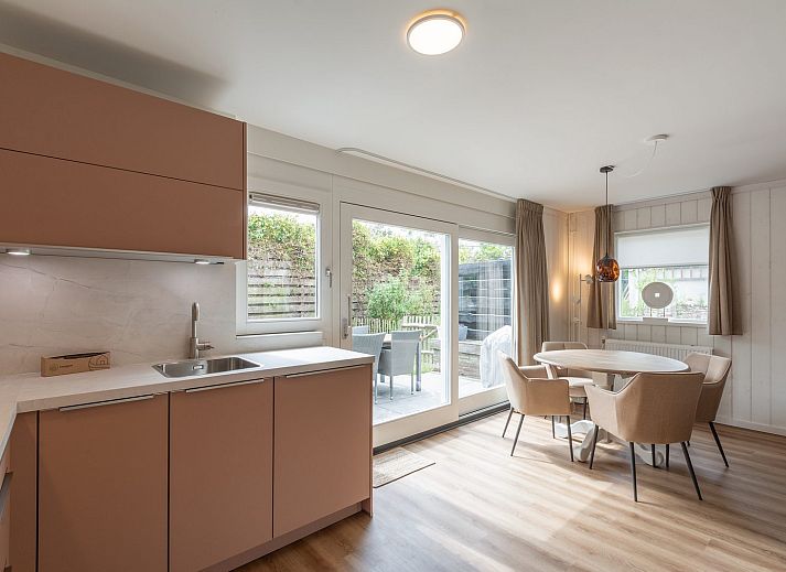 Guest house 4504299 - Holiday property Noordzeekust - Effe Sprage