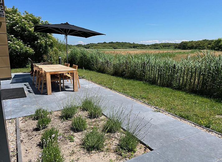 Modernes Ferienhaus De Bonte Specht in Callantsoog mit Terrasse an der Nordseekueste, Nordholland.