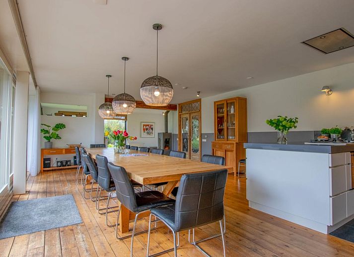 Geniet van de rust bij Landhuis Duinzicht, een charmant vakantiehuis in Callantsoog met prachtige tuin en terras aan de Noordzeekust.