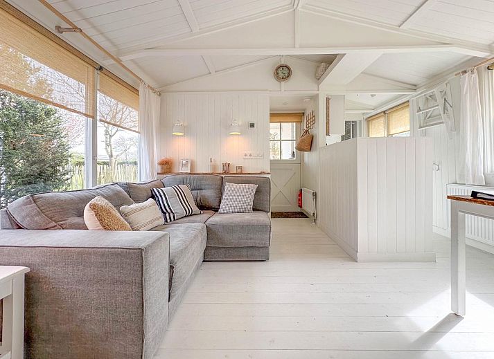 Vakantiehuis Sol in Callantsoog omgeven door groene natuur en rust.