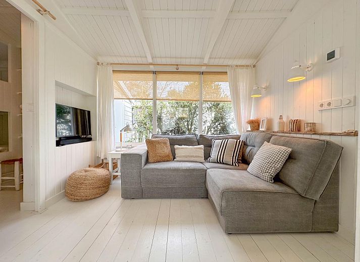 Vakantiehuis Sol in Callantsoog omgeven door groene natuur en rust.