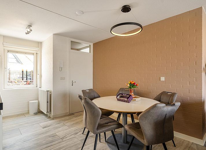 Guest house 4504551 - Holiday property Noordzeekust - Dorpsplein 42
