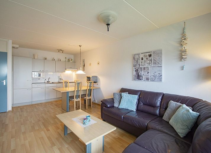 Wohnen Sie im Beach Apartment 29 Callantsoog mit moderner Architektur an der Nordseekueste.