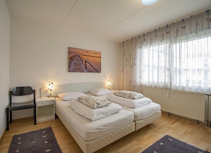 Ausreichend Parkplaetze am Beach Apartment 29 Callantsoog, ideal fuer Urlauber.