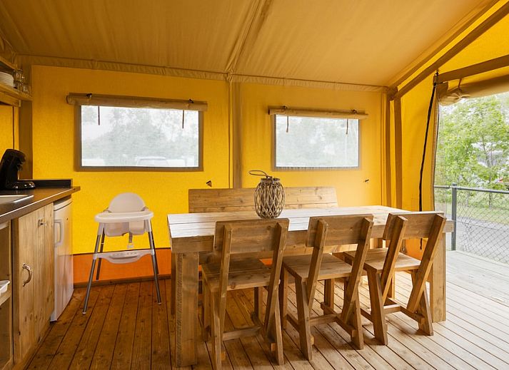 Safari tent 5K in Callantsoog offers a charming stay on the North Sea coast in North Holland, ideal for a relaxing glamping experience.