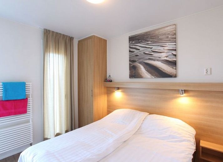 Ferienpark Callassande Ferienhaus in Callantsoog mit modernem Aussenbereich und Terrasse an der Nordseekueste in Nordholland.