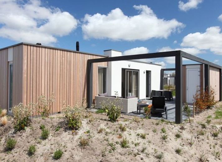 Guest house 450496 • Holiday property Noordzeekust • Luxe Lodge 4 pers.