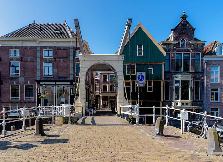 Luxe badkamer met sauna in de Vrijstaande woning in Petten, Noordzeekust, Noord-Holland.