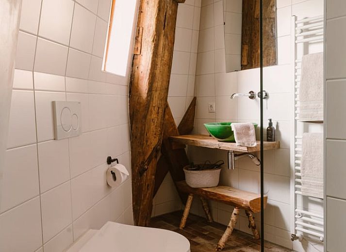 Geraeumige Sitzecke im Ferienhaus in Egmond aan den Hoef, Nordseekueste, Nordholland.