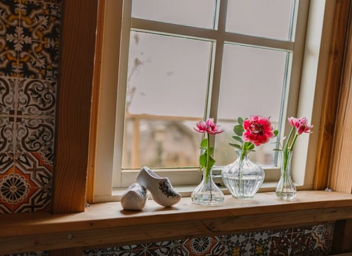 Moderne Kueche im Ferienhaus in Egmond aan den Hoef, Nordseekueste, Nordholland.