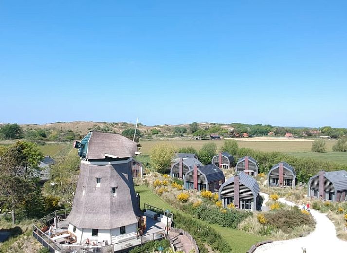 Gemuetliche Fruehstuecksecke im Ferienhaus in Egmond aan den Hoef, Nordseekueste, Nordholland.