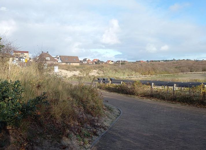 Vakantiehuis in Bergen aan Zee omringd door duinen, Noordzeekust, Noord-Holland.