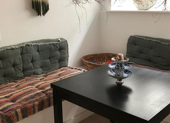 Vakantiehuis in Bergen aan Zee omringd door duinen, Noordzeekust, Noord-Holland.