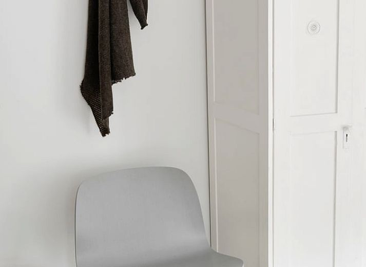 Gezellige slaapkamer in Vakantiehuisje in Schagerbrug, Noordzeekust, Noord-Holland met modern interieur en rustgevende sfeer.