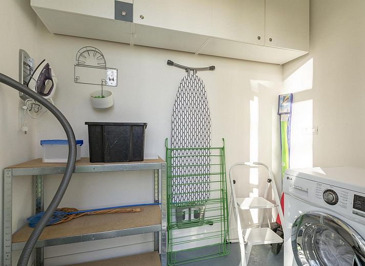 Guest house 453745 - Holiday property Noordzeekust - Strandhuis Uitwaayer