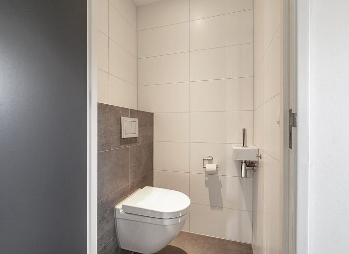 Guest house 453745 - Holiday property Noordzeekust - Strandhuis Uitwaayer