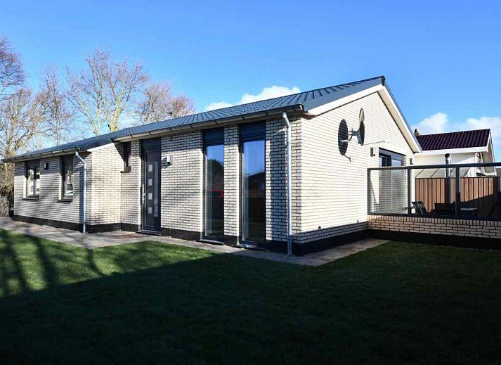 Sandy beach at Julianadorp aan Zee, near vacation home NH114, North Holland, with endless coastline.