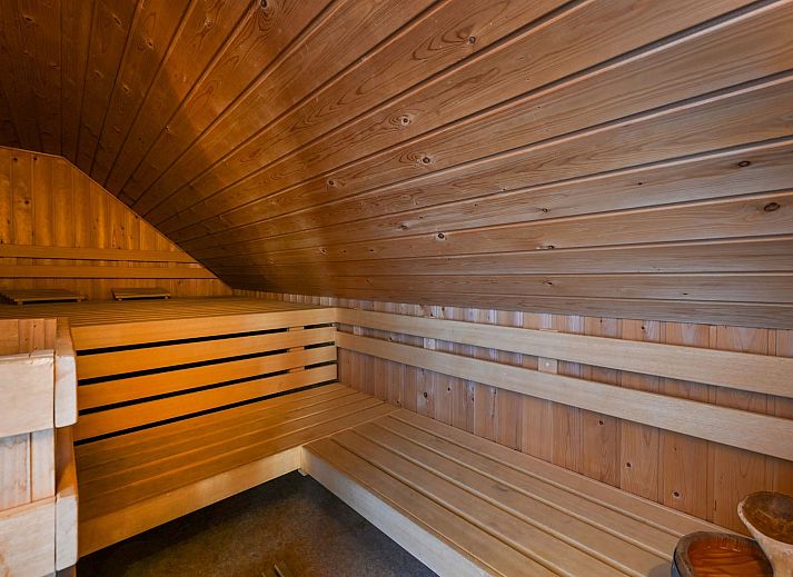 Stijlvolle woonkamer in vakantiewoning Julianadorp aan Zee, Noord-Holland