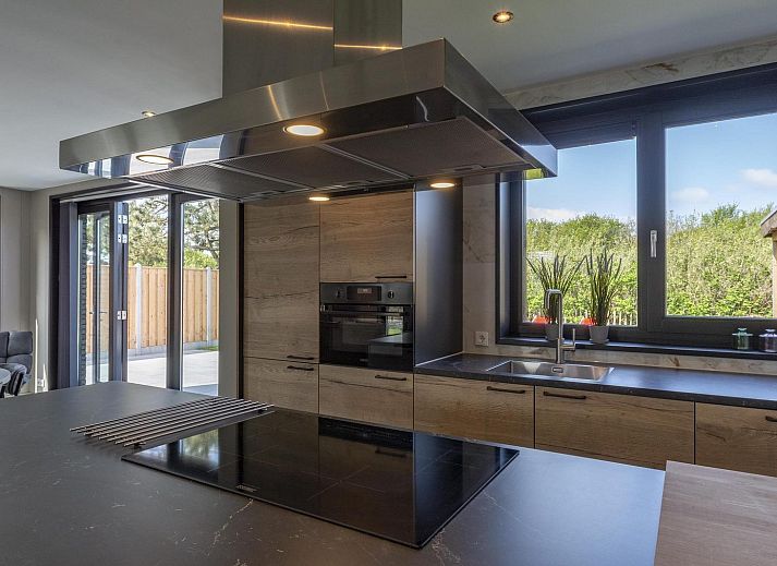 Verblijf 4540100 - Vakantiewoning Noordzeekust - Wellness Villa Lotje | Jacuzzi & Sauna | 6 Pers