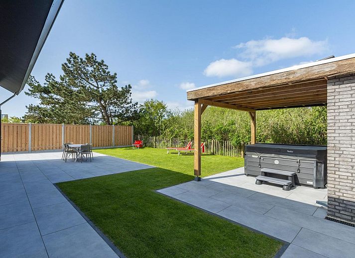 Verblijf 4540100 - Vakantiewoning Noordzeekust - Wellness Villa Lotje | Jacuzzi & Sauna | 6 Pers