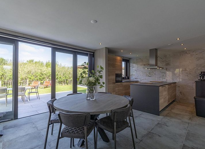 Verblijf 4540100 - Vakantiewoning Noordzeekust - Wellness Villa Lotje | Jacuzzi & Sauna | 6 Pers