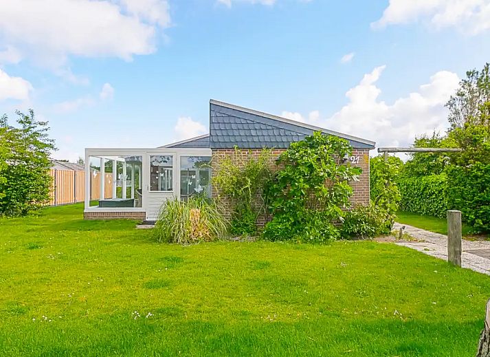Verblijf 4540178 - Vakantiewoning Noordzeekust - Huis Oostenwind met ruime tuin