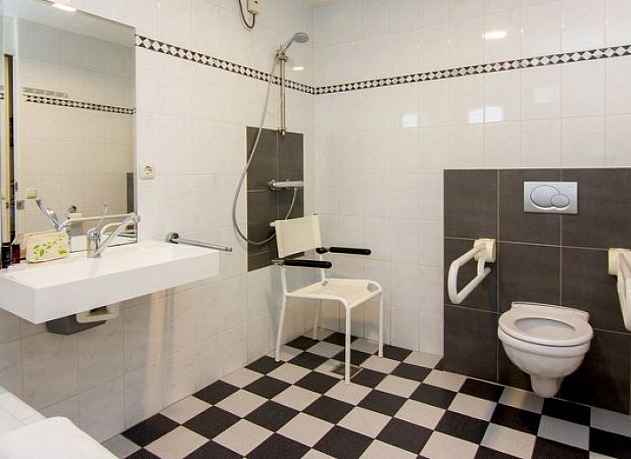 Unterkunft 454022 - Bungalow Noordzeekust - Beach Resort Ooghduyne | 6-persoons villa - Speciaal toegank