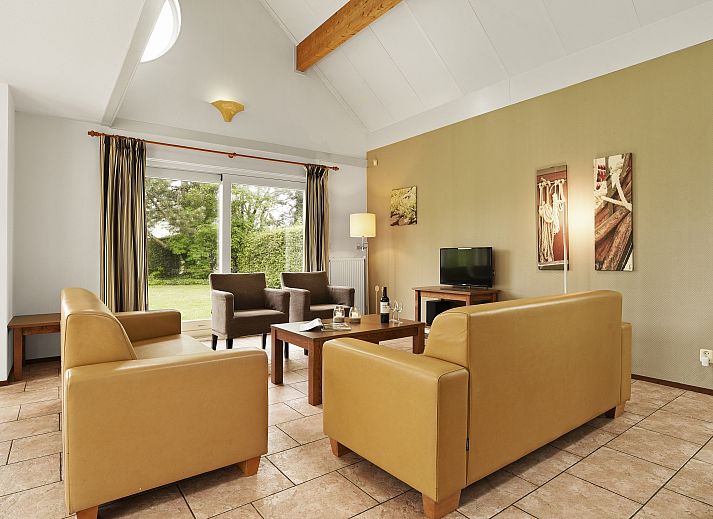 Guest house 454023 - Bungalow Noordzeekust - Beach Resort Ooghduyne | 6-persoons villa | 6D2