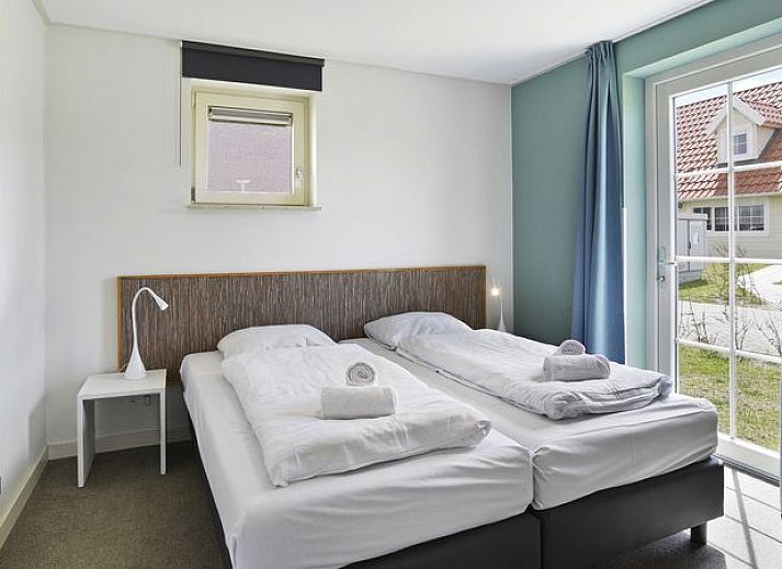 Guest house 454024 - Bungalow Noordzeekust - Beach Resort Ooghduyne | 12-persoons villa | 12C