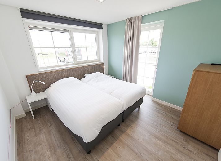 Ontspan in de sauna van Beach Resort Ooghduyne 16-persoons villa, Julianadorp aan Zee, Noord-Holland.