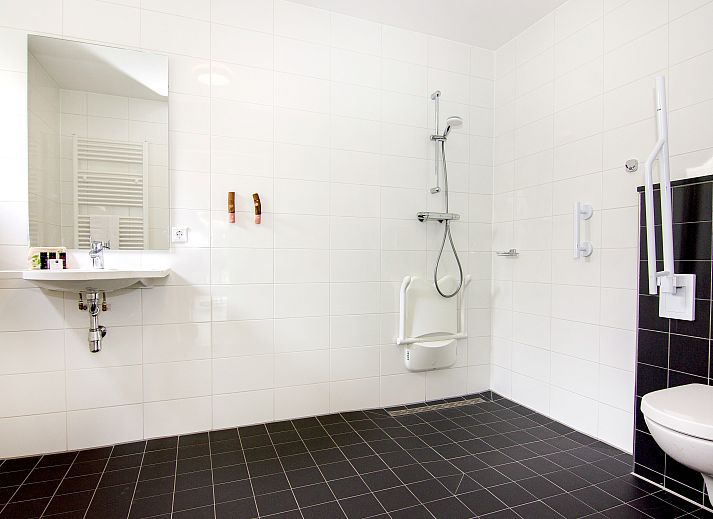 Unterkunft 454035 - Bungalow Noordzeekust - Beach Resort Ooghduyne | 6-persoons villa - Extra toegankeli