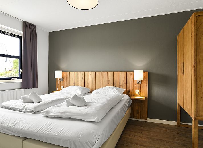 Comfortabele zithoek in Beach Resort Ooghduyne kindervilla, Julianadorp aan Zee, Noord-Holland.