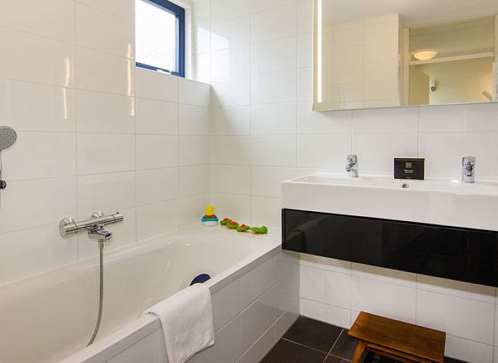 Unterkunft 454039 - Bungalow Noordzeekust - Beach Resort Ooghduyne | 8-persoons kindervilla | 8LK