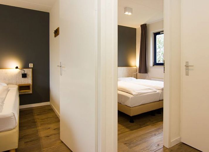 Guest house 454041 - Bungalow Noordzeekust - Beach Resort Ooghduyne | 4-persoons villa | 4C