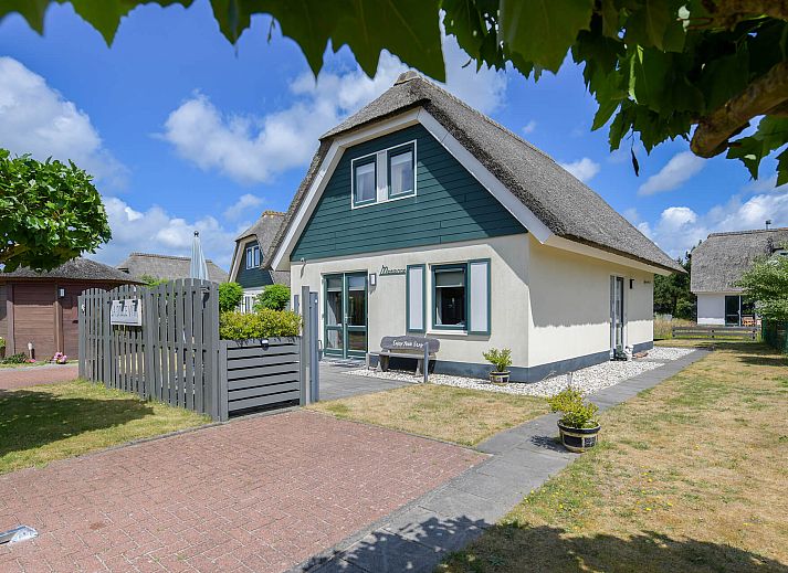 Vrijstaande woning in Julianadorp aan Zee met zonnig terras, Noordzeekust, Noord-Holland.