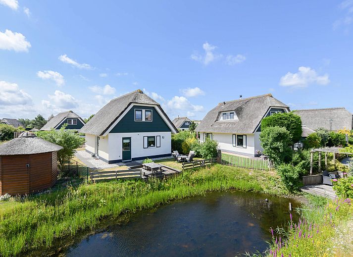 Vrijstaande woning in Julianadorp aan Zee met zonnig terras, Noordzeekust, Noord-Holland.