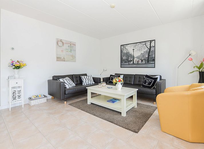 Vrijstaande woning in Julianadorp aan Zee met zonnig terras, Noordzeekust, Noord-Holland.