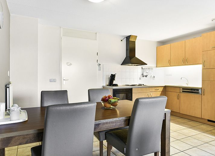 Guest house 454057 - Bungalow Noordzeekust - Beach Resort Ooghduyne | 4-persoons appartement | 4B1