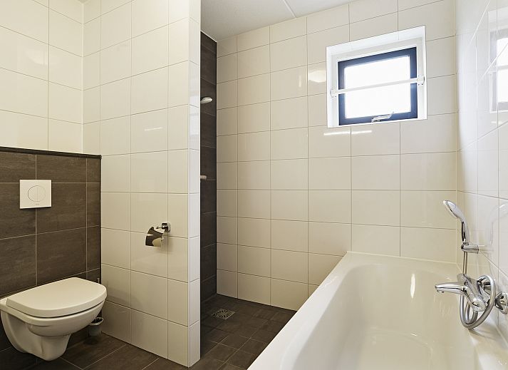 Verblijf 454077 - Bungalow Noordzeekust - Beach Resort Ooghduyne | 6-persoons villa | 6D2