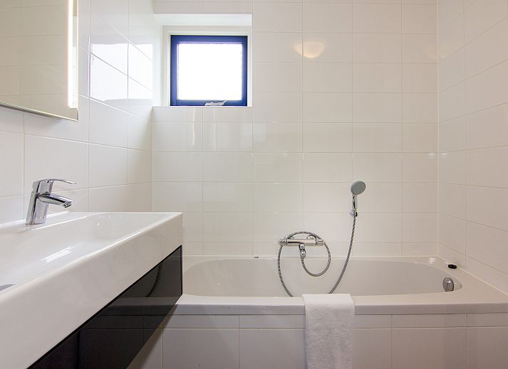 Unterkunft 454078 - Bungalow Noordzeekust - Beach Resort Ooghduyne | 8-persoons villa | 8L1