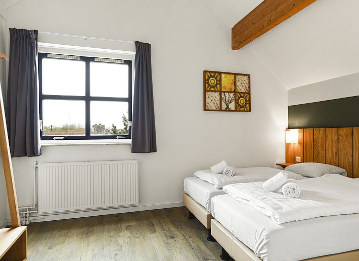 Unterkunft 454078 - Bungalow Noordzeekust - Beach Resort Ooghduyne | 8-persoons villa | 8L1