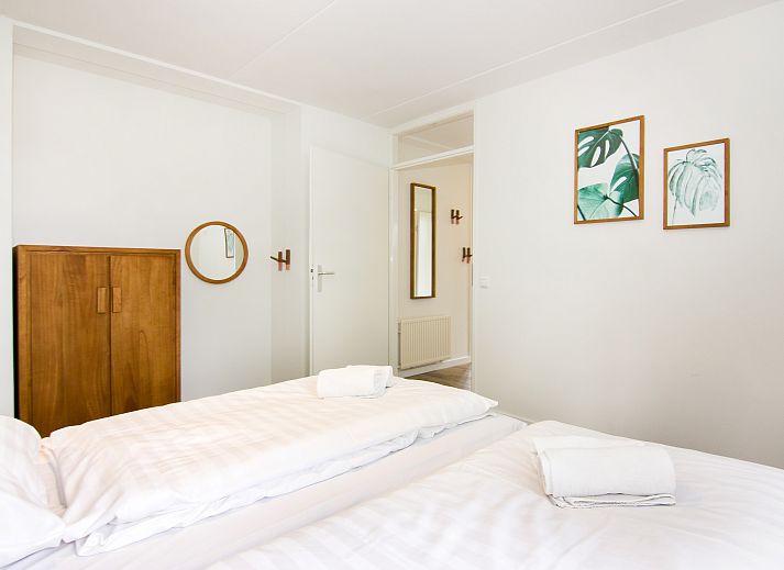 Guest house 454079 - Bungalow Noordzeekust - Beach Resort Ooghduyne | 6-persoons villa - Extra toegankeli