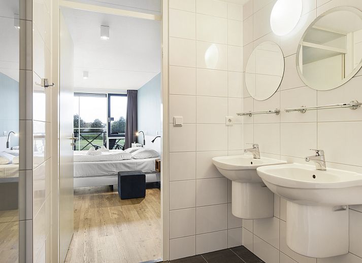 Verblijf 454081 - Bungalow Noordzeekust - Beach Resort Ooghduyne | 4-persoons appartement | 4CA