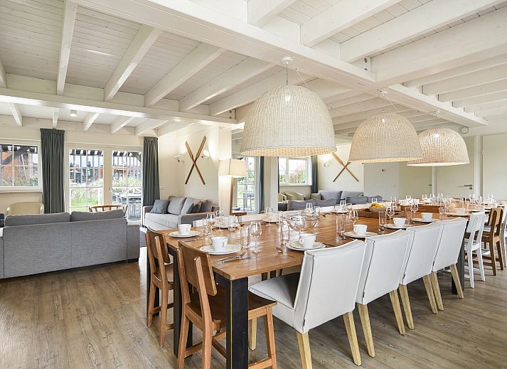 Verblijf 454083 - Bungalow Noordzeekust - Beach Resort Ooghduyne | 22-persoons villa | 22L
