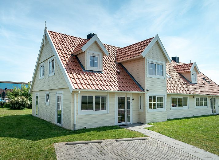 Guest house 454084 - Bungalow Noordzeekust - Beach Resort Ooghduyne | 10-persoons villa | 10L1