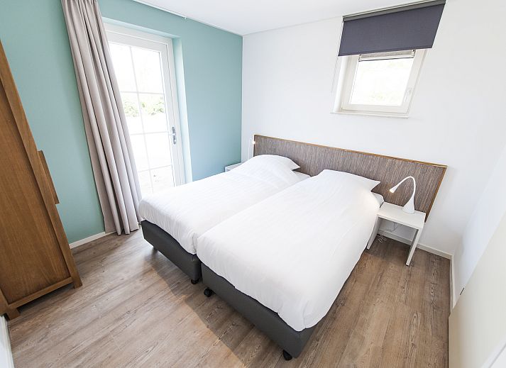 Guest house 454085 - Bungalow Noordzeekust - Beach Resort Ooghduyne | 12-persoons villa | 12C