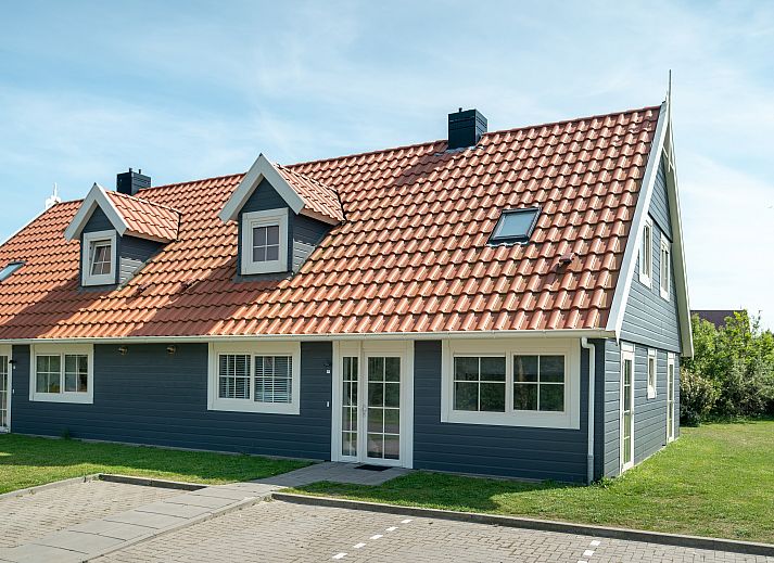 Guest house 454085 - Bungalow Noordzeekust - Beach Resort Ooghduyne | 12-persoons villa | 12C