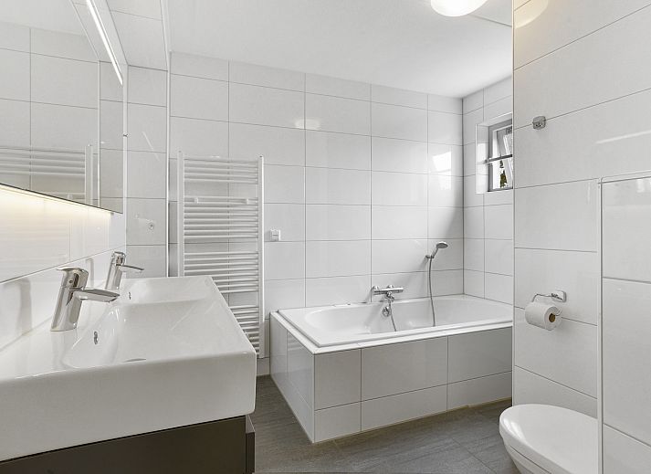 Verblijf 454090 - Bungalow Noordzeekust - Beach Resort Ooghduyne | 8-persoons kindervilla | 8LK